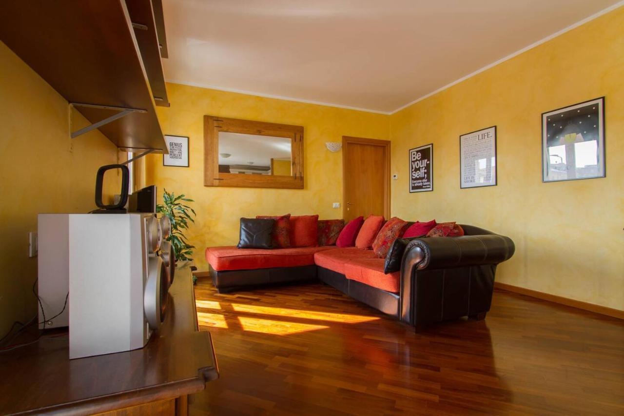 Bright House With 2 Bedrooms & A Unique Terrace Bergamo Zewnętrze zdjęcie